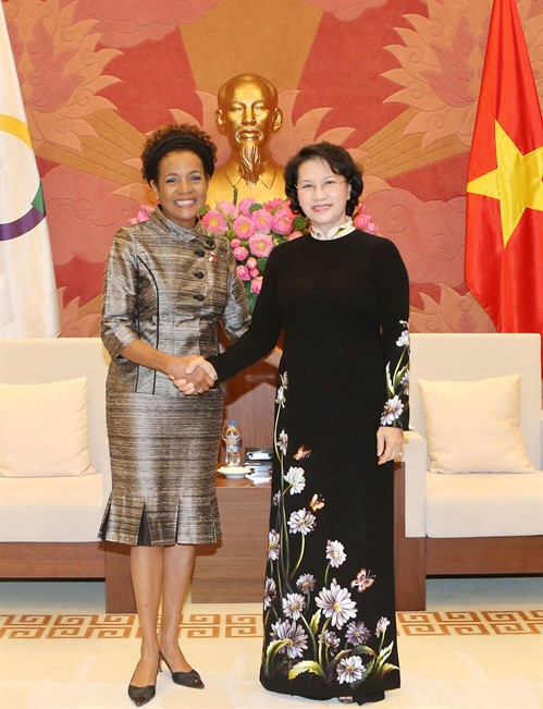 Chiều 11/10/2016, tại Nhà Quốc hội ở Thủ đô Hà Nội, Chủ tịch Quốc hội Nguyễn Thị Kim Ngân tiếp bà Michaelle Jean, Tổng Thư ký Tổ chức Quốc tế Pháp ngữ đang thăm chính thức Việt Nam. Ảnh: Trọng Đức – TTXVN