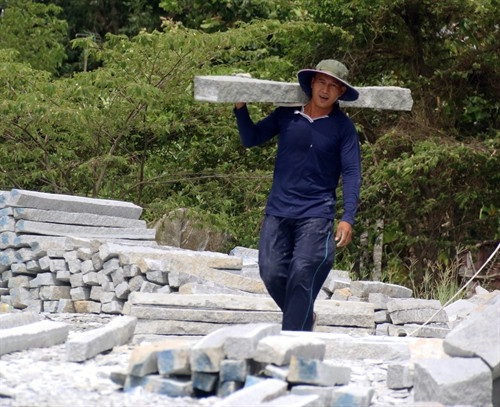 Nghề chẻ đá truyền thống ở Thổ Sơn ảnh 2