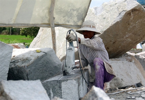Nghề chẻ đá truyền thống ở Thổ Sơn ảnh 3
