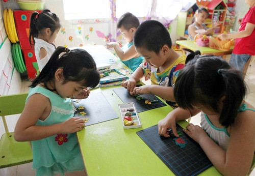 Giờ học hoạt động góc của trẻ 5 tuổi, Trường Mầm non Tuổi Thơ, thành phố Bạc Liêu. Giờ học hoạt động góc của trẻ 5 tuổi, Trường Mầm non Tuổi Thơ, thành phố Bạc Liêu.