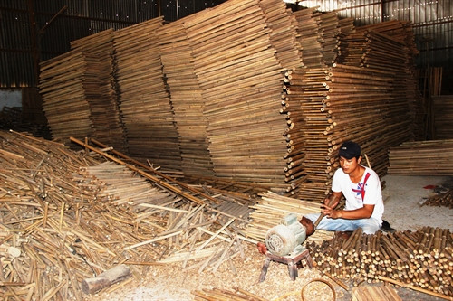 Tây Ninh đang nỗ lực duy trì và phát triển các làng nghề truyền thống Tây Ninh đang nỗ lực duy trì và phát triển các làng nghề truyền thống