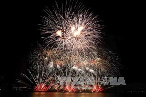 Màn trình diễn pháo hoa của đội Italy. Ảnh: Trần Lê Lâm – TTXVN Màn trình diễn pháo hoa của đội Italy. Ảnh: Trần Lê Lâm – TTXVN Màn trình diễn pháo hoa của đội Australia. Ảnh: Trần Lê Lâm – TTXVN