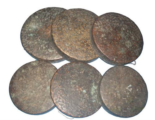 Bộ chiêng bằng 6 chiếc của người M’nông.