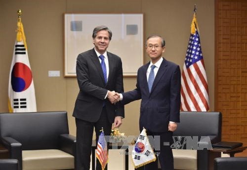Ảnh (tư liệu): Thứ trưởng Ngoại giao Hàn Quốc Lim Sung-nam (phải) trong cuộc gặp Thứ trưởng Ngoại giao Mỹ Tony Blinken (trái) tại Tokyo ngày 16/1. AFP/TTXVN
