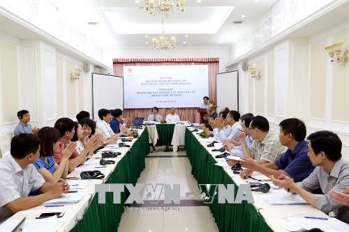 Các cuộc hội thảo để xây dựng Luật. Ảnh: Anh Tuấn - TTXVN Các cuộc hội thảo để xây dựng Luật. Ảnh: Anh Tuấn - TTXVN