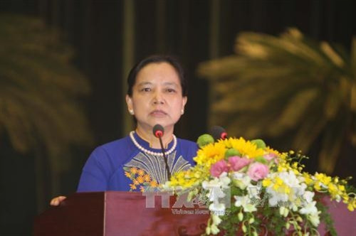 Bà Trần Thị Hà, Phó Trưởng Ban Thường trực Ban Thi đua-Khen thưởng Trung ương phát biểu tại hội nghị. Ảnh: Thanh Vũ-TTXVN