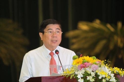 Chủ tịch UBND Thành phố Hồ Chí Minh Nguyễn Thành Phong phát động phong trào thi đua yêu nước năm 2017. Ảnh: Thanh Vũ-TTXVN