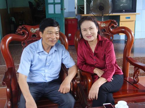 Mang trong mình nhiệt huyết của những cựu chiến binh, vợ chồng ông Bùi Ngọc Liêm đã quyết định chọn Móng Cái (Quảng Ninh) là quê hương thứ hai của mình để lập nghiệp. Ảnh: Mai Hưng- TTXVN Mang trong mình nhiệt huyết của những cựu chiến binh, vợ chồng ông Bùi Ngọc Liêm đã quyết định chọn Móng Cái (Quảng Ninh) là quê hương thứ hai của mình để lập nghiệp. Ảnh: Mai Hưng- TTXVN