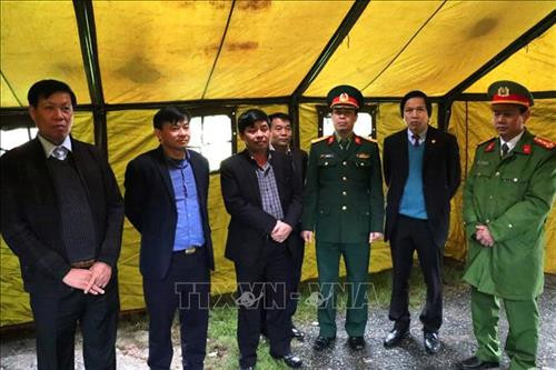 Thứ trưởng Bộ Y tế Đỗ Xuân Tuyên cùng đoàn công tác kiểm tra thực tế công tác phòng, chống dịch bệnh tại Bệnh viện dã chiến - trường Quân sự tỉnh Hà Giang. Ảnh: Minh Tâm-TTXVN. Thứ trưởng Bộ Y tế Đỗ Xuân Tuyên cùng đoàn công tác kiểm tra thực tế công tác phòng, chống dịch bệnh tại Bệnh viện dã chiến - trường Quân sự tỉnh Hà Giang. Ảnh: Minh Tâm-TTXVN.