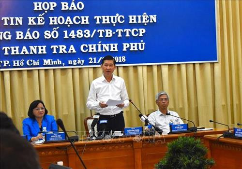 Phó Chủ tịch UBND Thành phố Hồ Chí Minh Trần Vĩnh Tuyến phát biểu tại buổi họp báo. Ảnh: Trần Xuân Tình - TTXVN Phó Chủ tịch UBND Thành phố Hồ Chí Minh Trần Vĩnh Tuyến phát biểu tại buổi họp báo. Ảnh: Trần Xuân Tình - TTXVN