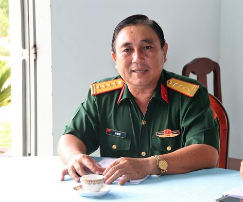 Đại tá Lê Văn Mỹ, Chính trị viên Đội K71- Bộ Chỉ huy Quân sự tỉnh Tây Ninh, đã tham gia Đội K71 hơn 16 năm, từ những ngày đầu thành lập đội. Trong quá trình đó, anh và đồng đội của mình đã tìm, quy tập và hồi hương được 2.338 hài cốt liệt sỹ hy sinh trên trường tại Campuchia. Ảnh: Xuân Khu - Anh Tuấn - TTXVN. Đại tá Lê Văn Mỹ, Chính trị viên Đội K71- Bộ Chỉ huy Quân sự tỉnh Tây Ninh, đã tham gia Đội K71 hơn 16 năm, từ những ngày đầu thành lập đội. Trong quá trình đó, anh và đồng đội của mình đã tìm, quy tập và hồi hương được 2.338 hài cốt liệt sỹ hy sinh trên trường tại Campuchia. Ảnh: Xuân Khu - Anh Tuấn - TTXVN.