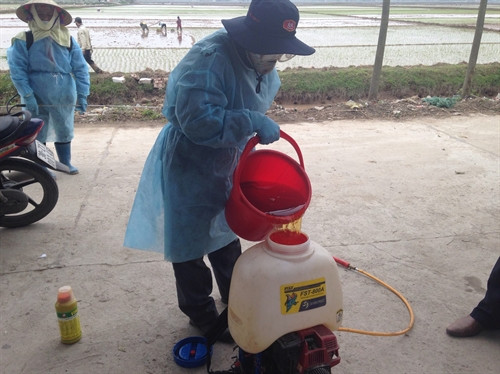 Hình ảnh vệ sinh tiêu độc môi trường