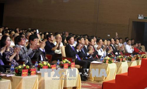 Các đại biểu tham dự tại lễ Bế mạc. Ảnh: Tá Chuyên – TTXVN Các đại biểu tham dự tại lễ Bế mạc. Ảnh: Tá Chuyên – TTXVN