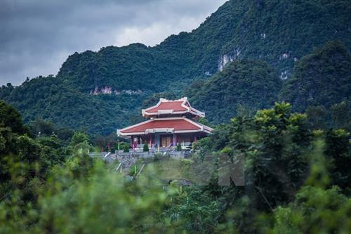 Đền thờ Bác Hồ trong khu du lịch Pác Bó. Ảnh: Trọng Đạt – TTXVN Đền thờ Bác Hồ trong khu du lịch Pác Bó. Ảnh: Trọng Đạt – TTXVN