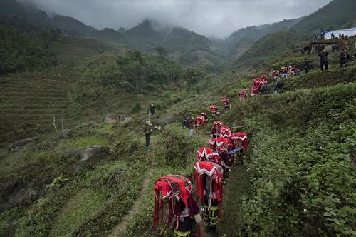 Sang ngày cuối cùng là nghi lễ ở đàn tràng cao ngoài trời. Ảnh: laodong.vn