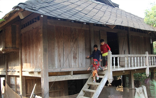 Nhà sàn truyền thống của dân tộc Thái.