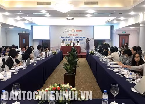 Quang cảnh buổi tọa đàm. Ảnh: Thu Hương