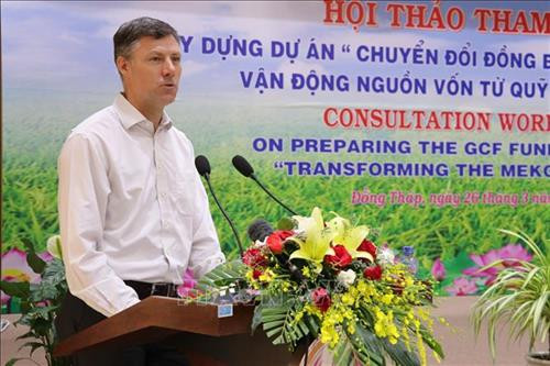 Ông Achim Fock, Giám đốc Điều phối danh mục và hoạt động dự án Ngân hàng Thế giới tại Việt Nam phát biểu tại hội thảo. Ảnh: Nguyễn Văn Trí - TTXVN Ông Achim Fock, Giám đốc Điều phối danh mục và hoạt động dự án Ngân hàng Thế giới tại Việt Nam phát biểu tại hội thảo. Ảnh: Nguyễn Văn Trí - TTXVN