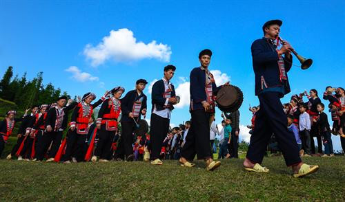 Lễ hội nhuốm màu huyền bí của người Dao ảnh 8 Lễ hội nhuốm màu huyền bí của người Dao ảnh 8