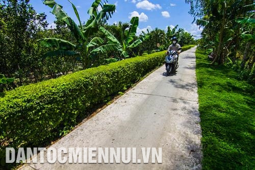 Thị xã Ngã Bảy là đơn vị cấp huyện đầu tiên ở Đồng bằng sông Cửu Long được công nhận đạt chuẩn nông thôn mới. Ảnh: Hồng Dân