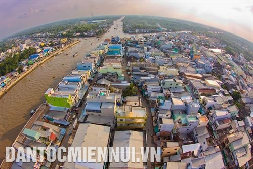 Thị xã Ngã Bảy nhìn từ trên cao. Ảnh: Hồng Dân