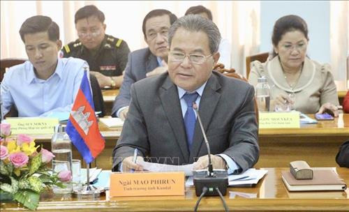 Ông Mao Phirun, Tỉnh trưởng tỉnh Kandal, Campuchia phát biểu tại hội nghị. Ảnh: Thanh Sang - TTXVN Ông Mao Phirun, Tỉnh trưởng tỉnh Kandal, Campuchia phát biểu tại hội nghị. Ảnh: Thanh Sang - TTXVN