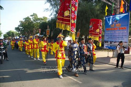 Nghi thức lễ thượng đài kỳ lễ hội tại lễ hội Nghinh Ông năm 2019. Ảnh: TTXVN phát Nghi thức lễ thượng đài kỳ lễ hội tại lễ hội Nghinh Ông năm 2019. Ảnh: TTXVN phát