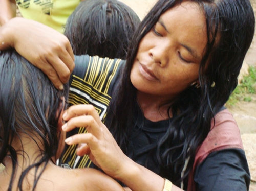 Mẹ con người Cơho – tộc người bản địa Nam Tây Nguyên