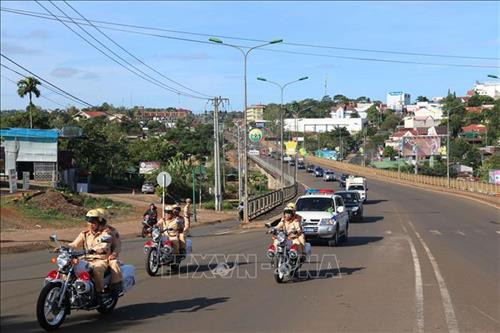 Công an tỉnh Đắk Nông biểu dương lực lượng sau Lễ ra quân. Ảnh: Ngọc Minh - TTXVN Công an tỉnh Đắk Nông biểu dương lực lượng sau Lễ ra quân. Ảnh: Ngọc Minh - TTXVN