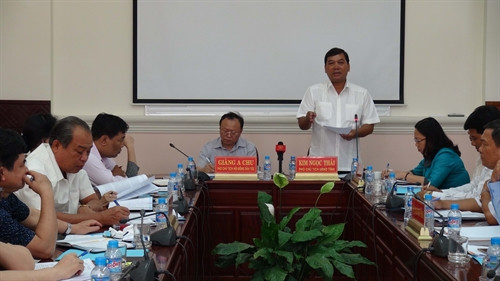 Phó Chủ tịch UBND tỉnh Trà Vinh Kim Ngọc Thái phát biểu tại buổi làm việc. Ảnh: Thanh Hòa- TTXVN Phó Chủ tịch UBND tỉnh Trà Vinh Kim Ngọc Thái phát biểu tại buổi làm việc. Ảnh: Thanh Hòa- TTXVN