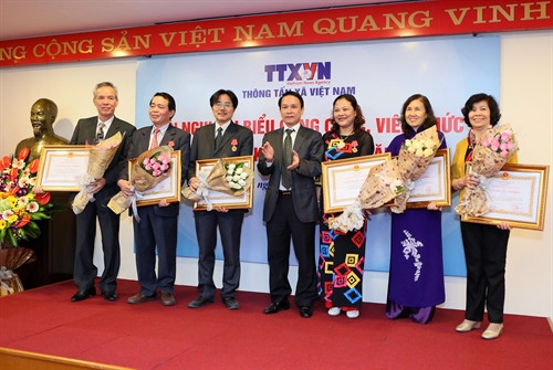 Thông tấn xã Việt Nam tổ chức hội nghị đại biểu công chức, viên chức và thi đua khen thưởng năm 2016 ảnh 10