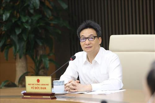 Phó Thủ tướng Vũ Đức Đam chủ trì buổi làm việc để lên phương án tổ chức thi THPT quốc gia năm 2020. Ảnh: Văn Điệp - TTXVN Phó Thủ tướng Vũ Đức Đam chủ trì buổi làm việc để lên phương án tổ chức thi THPT quốc gia năm 2020. Ảnh: Văn Điệp - TTXVN