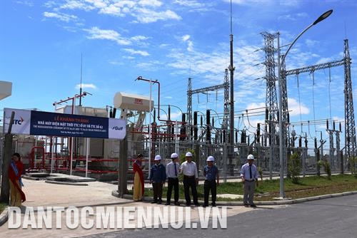 Trạm biến áp của Nhà máy điện mặt trời TTC2 tại Khu công nghiệp Thành Thành Công, huyện Trảng Bàng. Ảnh: Lê Đức Hoảnh