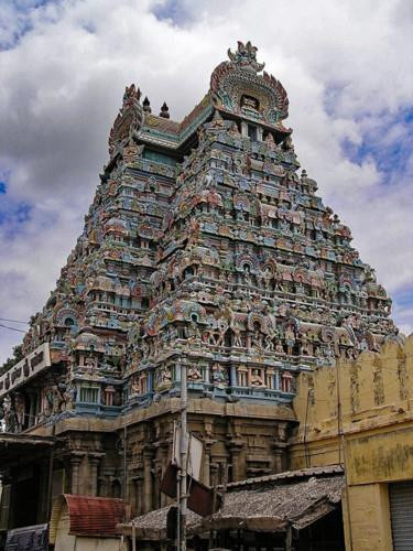 Đền Sri Ranganathaswamy được coi là ngôi đền đầu tiên và quan trọng nhất thờ thần Ranganatha của đạo Hindu, tọa lạc ở bang Tamil Nadu và được biết đến qua một số tên khác như Thiruvaranga Tirupati, Periyakoil, Bhoologa Vaikundam hay Bhogamandabam. Phần cổ xưa nhất của ngôi đền được xây từ thế kỷ thứ 10