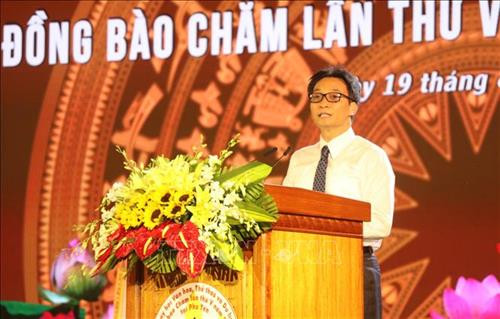 Phó Thủ tướng Vũ Đức Đam phát biểu tại lễ khai mạc. Ảnh: Phạm Cường-TTXVN Phó Thủ tướng Vũ Đức Đam phát biểu tại lễ khai mạc. Ảnh: Phạm Cường-TTXVN