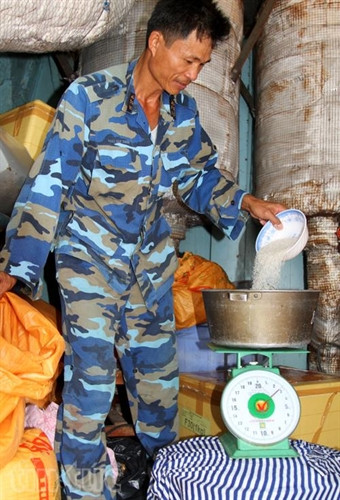 Cơm ngon, canh ngọt giữa biển Trường Sa ảnh 2