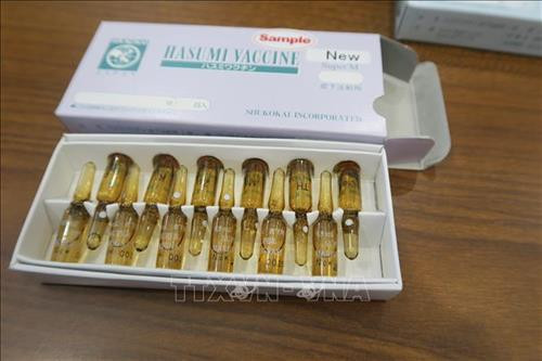 Vắc-xin hệ miễn dịch HITV ra đời tại Nhật Bản năm 2005, được giới thiệu có thể điều trị và phòng ngừa hiệu quả các bệnh lý ung thư đến 70% . Ảnh: Đinh Hằng – TTXVN Vắc-xin hệ miễn dịch HITV ra đời tại Nhật Bản năm 2005, được giới thiệu có thể điều trị và phòng ngừa hiệu quả các bệnh lý ung thư đến 70% . Ảnh: Đinh Hằng – TTXVN