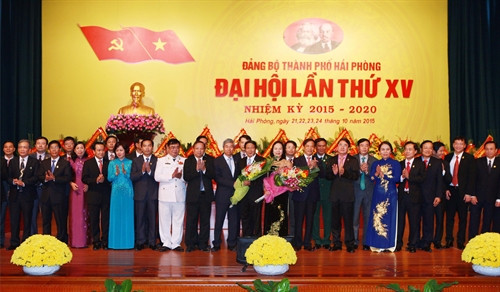 Ra mắt Ban Chấp hành Đảng bộ thành phố Hải Phòng khóa XV. Ảnh: Lâm Khánh- TTXVN