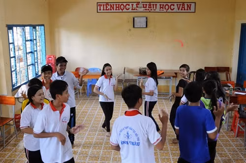 Giờ sinh hoạt tập thể của học sinh lớp 10 tại trường DTNT Vĩnh Châu, Thị xã Vĩnh Châu, Tỉnh Sóc Trăng