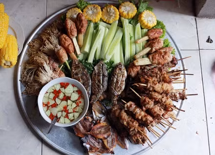 Cá mòi nướng lá bưởi đậm đà hồn quê sông Hồng ảnh 4 Cá mòi nướng lá bưởi đậm đà hồn quê sông Hồng ảnh 4