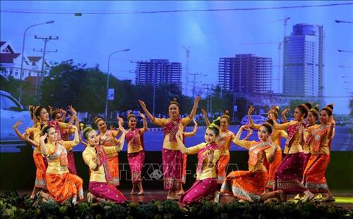 Đoàn nghệ thuật quốc gia Lào biểu diễn khai mạc tuần Văn hoá Lào 2018 tại Việt Nam ảnh 3 Đoàn nghệ thuật quốc gia Lào biểu diễn khai mạc tuần Văn hoá Lào 2018 tại Việt Nam ảnh 3