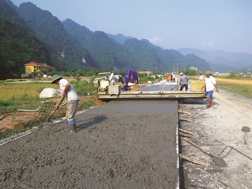 Huyện Lâm Bình tập trung phát triển cơ sở hạ tầng, mở mới và nâng cấp một số công trình giao thông quan trọng kết nối trung tâm huyện với các xã