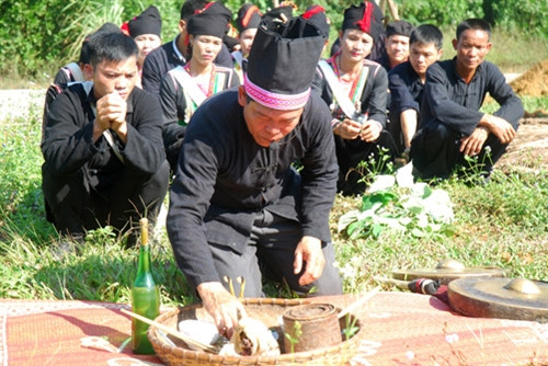 Lễ hội cầu mưa của dân tộc Khơ Mú ảnh 5 Lễ hội cầu mưa của dân tộc Khơ Mú ảnh 5