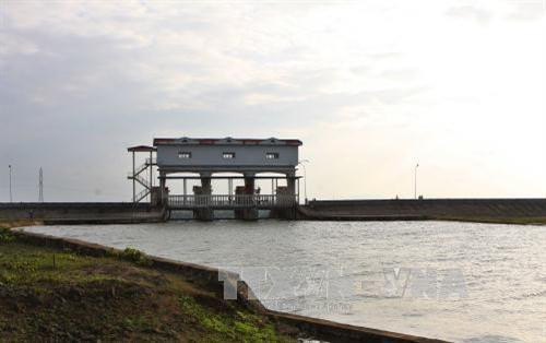 Hồ chứa nước Krông Búk Hạ nằm trên địa bàn xã Ea Phê, huyện Krông Pắk (Đắk Lắk). Ảnh: Dương Giang - TTXVN Hồ chứa nước Krông Búk Hạ nằm trên địa bàn xã Ea Phê, huyện Krông Pắk (Đắk Lắk). Ảnh: Dương Giang - TTXVN