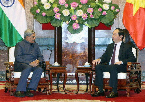 Chiều 6/6/2016, tại Phủ Chủ tịch, Chủ tịch nước Trần Đại Quang tiếp Ngài Manohar Parrikar, Bộ trưởng Quốc phòng Ấn Độ đến chào xã giao nhân chuyến thăm và làm việc tại nước ta. Ảnh: Nhan Sáng-TTXVN Chiều 6/6/2016, tại Phủ Chủ tịch, Chủ tịch nước Trần Đại Quang tiếp Ngài Manohar Parrikar, Bộ trưởng Quốc phòng Ấn Độ đến chào xã giao nhân chuyến thăm và làm việc tại nước ta. Ảnh: Nhan Sáng-TTXVN