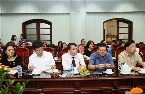 Lãnh đạo Bộ, ban, ngành tới dự Lễ ra mắt sách. Ảnh: Phương Hoa - TTXVN