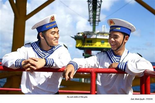 Một số tác phẩm trưng bày tại triển lãm Một số tác phẩm trưng bày tại triển lãm