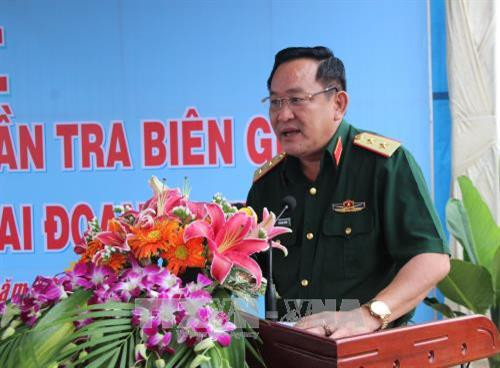 Dự án xây dựng tuyến đường dài 270 km, mặt đường nhựa rộng 3,5 mét nằm dọc tuyến biên giới Việt Nam - Campuchia thuộc 3 tỉnh Tây Ninh, Long An, Bình Phước. Ảnh: Lê Đức Hoảnh-TTXVN