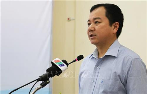 Tiến sĩ Trần Đình Luân, Phó Tổng cục trưởng Tổng cục Thủy sản phát biểu tại diễn đàn. Ảnh: Công Mạo-TTXVN Tiến sĩ Trần Đình Luân, Phó Tổng cục trưởng Tổng cục Thủy sản phát biểu tại diễn đàn. Ảnh: Công Mạo-TTXVN