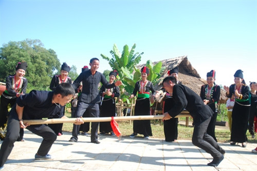Lễ hội cầu mưa của dân tộc Khơ Mú ảnh 10 Lễ hội cầu mưa của dân tộc Khơ Mú ảnh 10